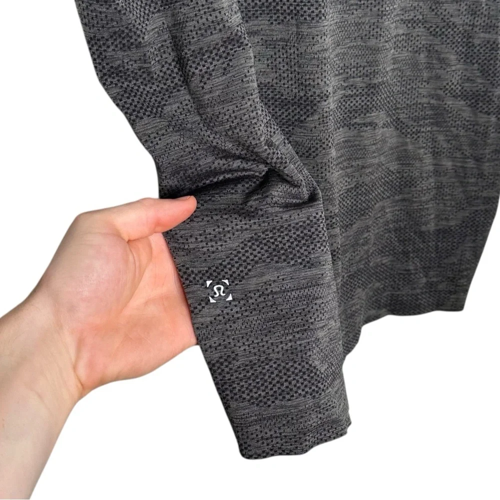 Lululemon Metal Vent Tech T shirt - Picture 4 of 7